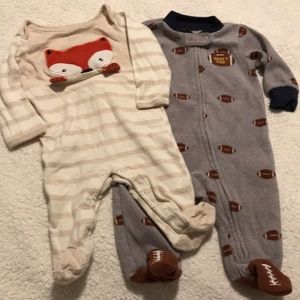 Lot of two baby onesie/romper/pajamas Fox & Football draft pick Size 3M